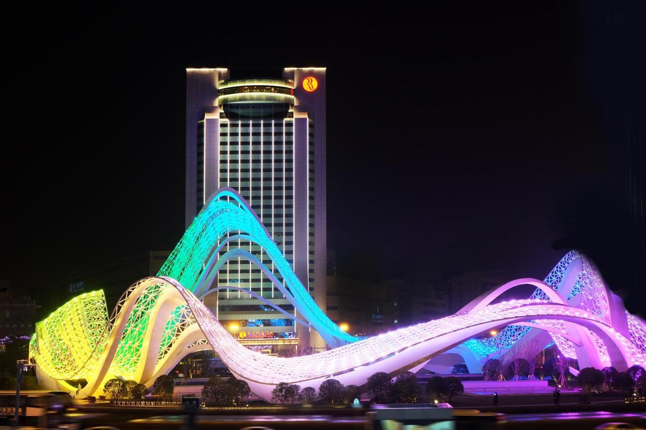 Ramada Plaza Optics Valley Hotel Wuhan Exterior photo